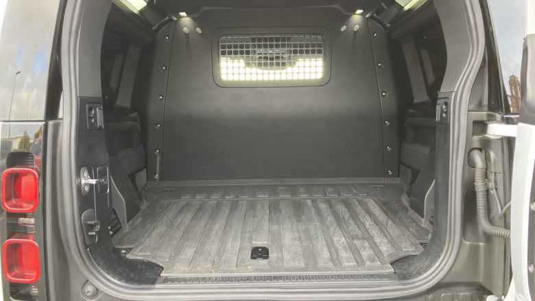 Land Rover Defender 90 Diesel 3.0 D250 Hard Top SE Auto